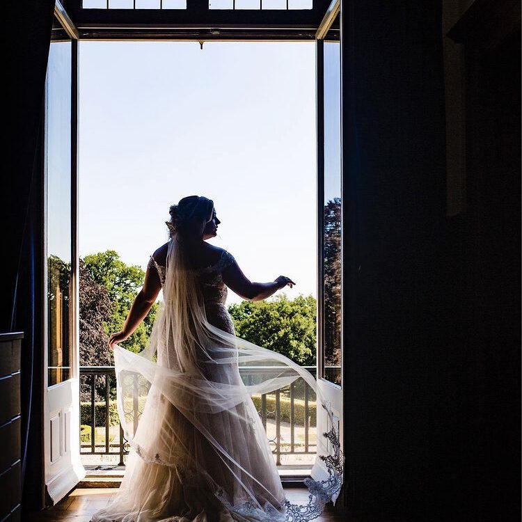 De zoektocht naar de perfecte trouwjurk