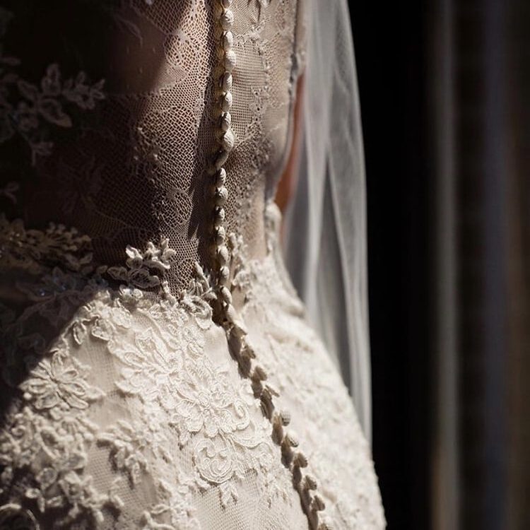 De zoektocht naar de perfecte trouwjurk